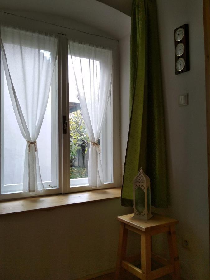 Apartment Tettyei Haziko Pecs