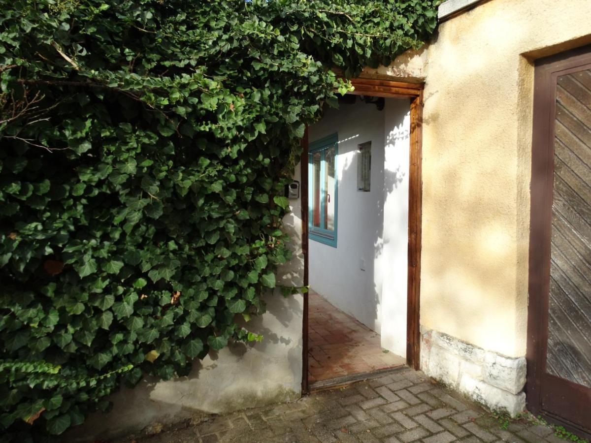 Tettyei Haziko Apartment Pecs