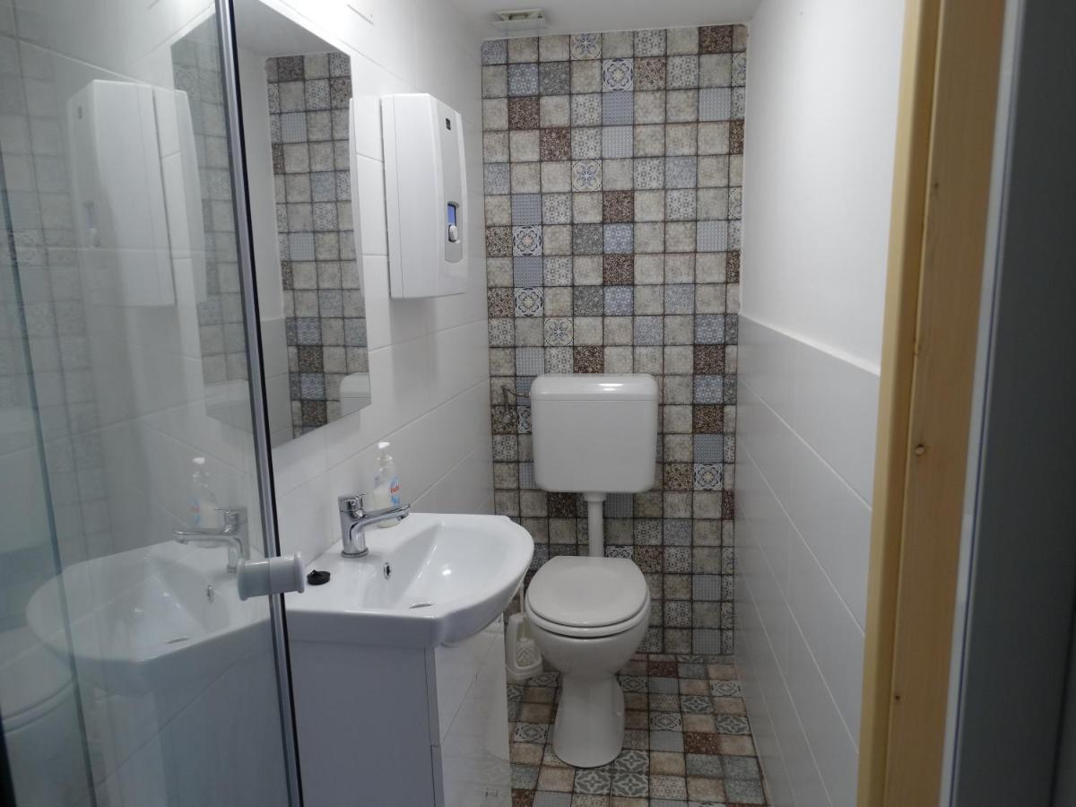 Apartment Tettyei Haziko Pecs